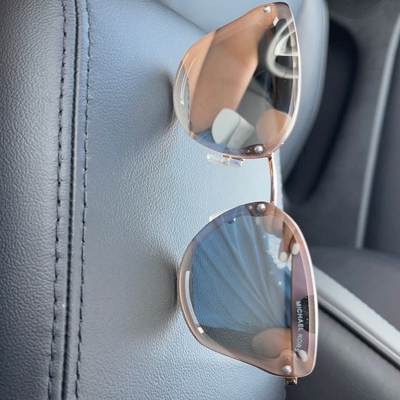 Michael Kors sunglasses - Picture 3 of 4